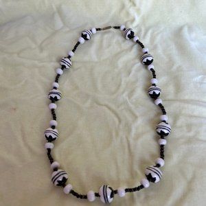 KAZURI CERAMIC BEAD NECKLACE - WHITE AND BLACK